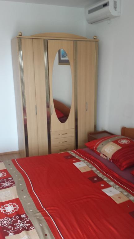 Apartmani Kod Rade Pakoštane Buitenkant foto
