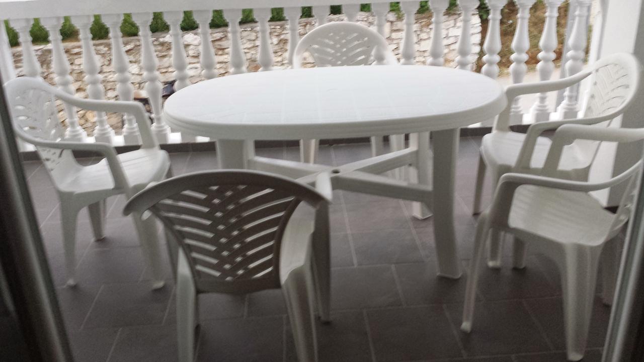 Apartmani Kod Rade Pakoštane Buitenkant foto